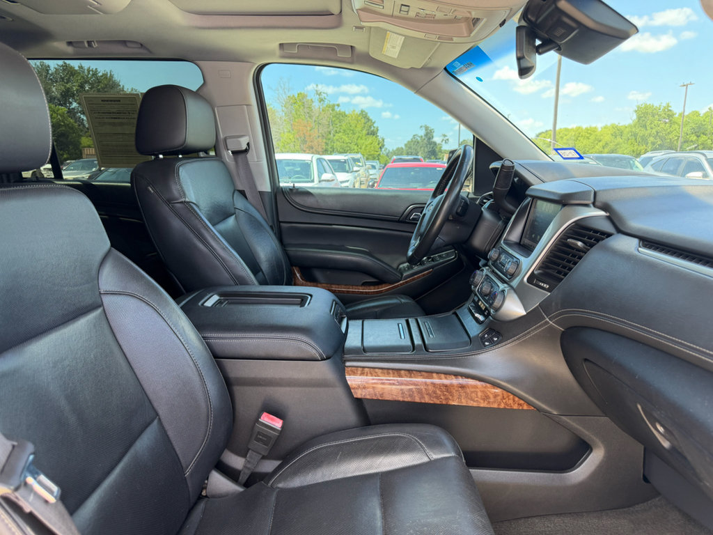 Used 2015 Chevrolet Suburban LTZ RWD image 13