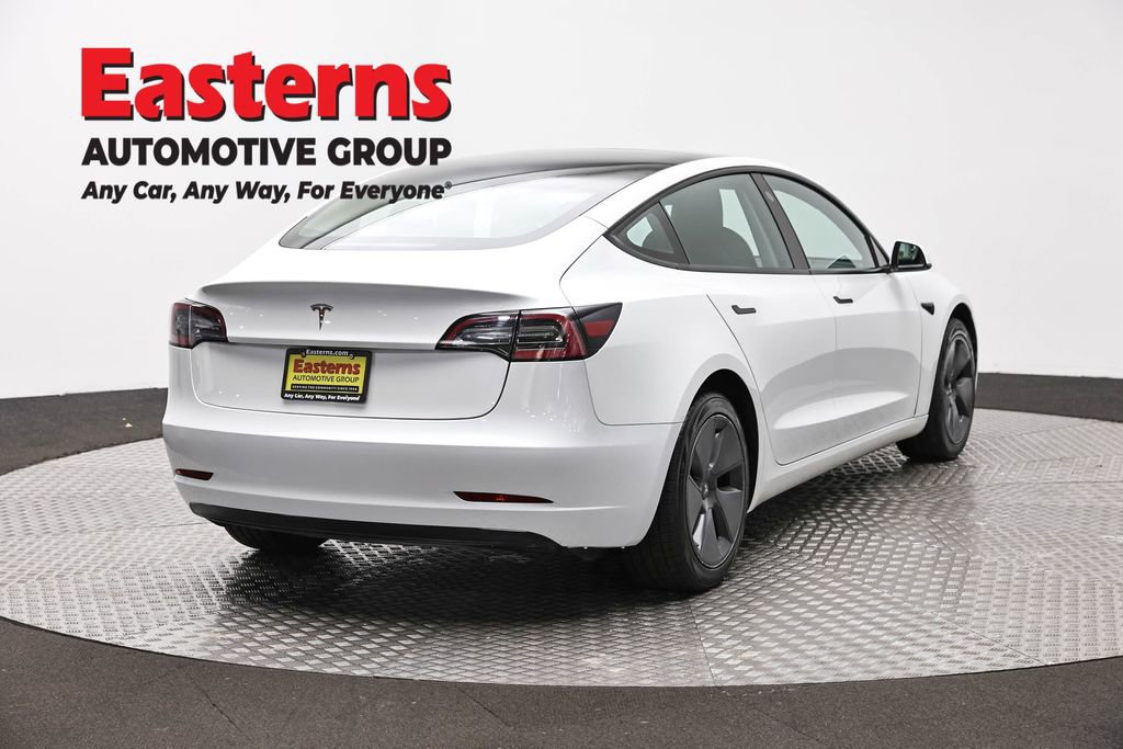 Used 2023 Tesla Model 3 Standard Range image 5