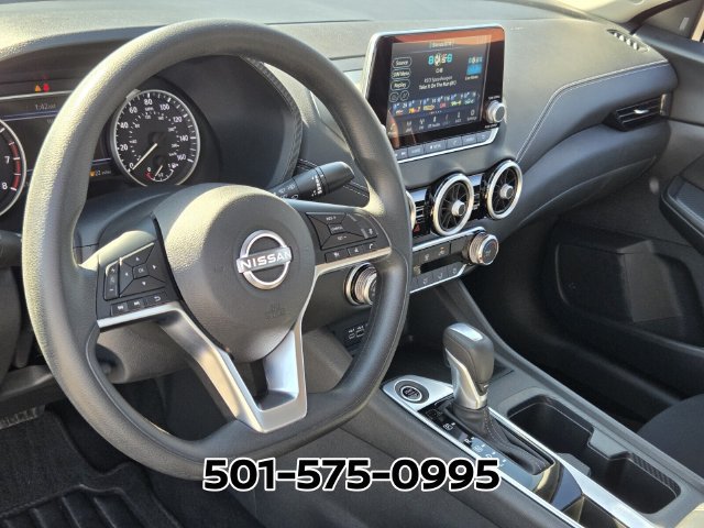Used 2025 Nissan Sentra SV FWD image 9