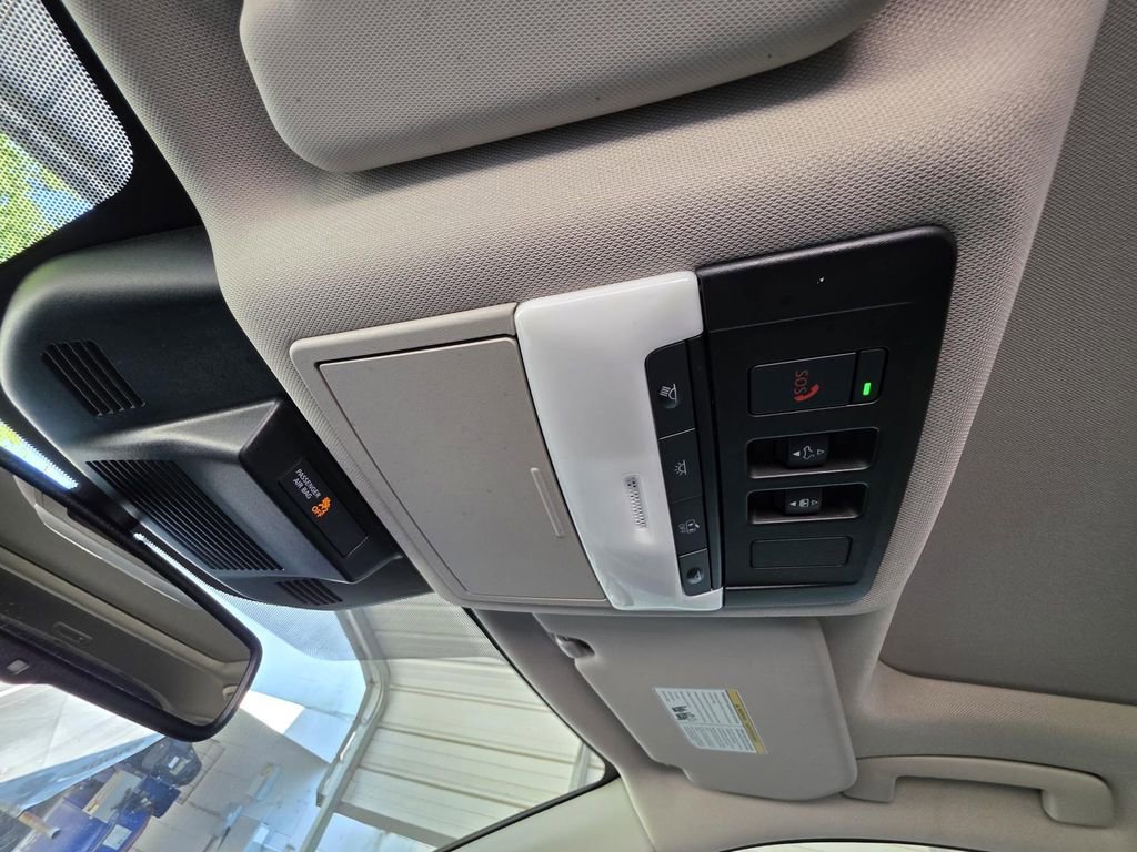 Used 2023 Nissan Rogue SL w/ SL Premium Package FWD image 37