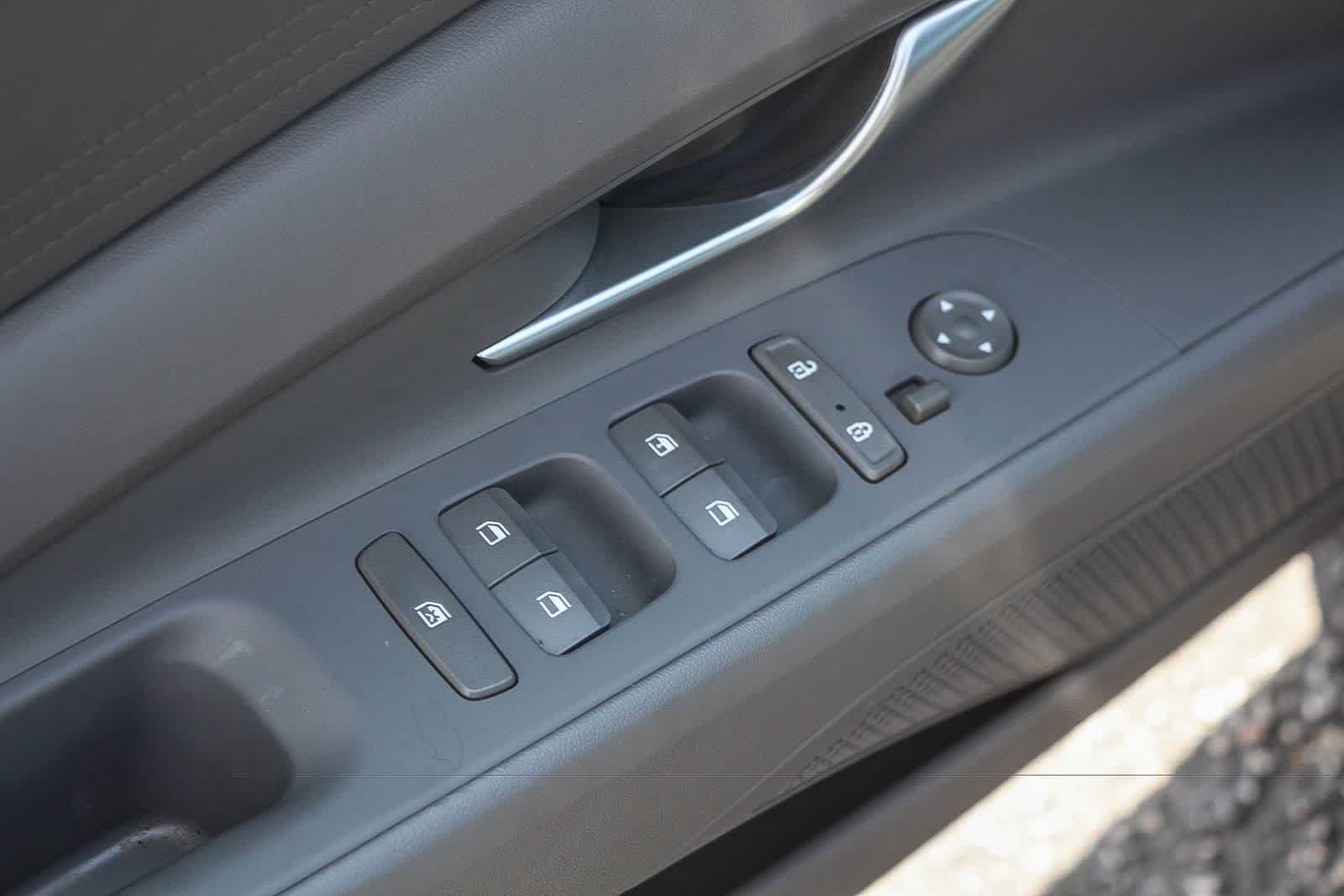 Certified 2023 Hyundai Elantra SE FWD image 26