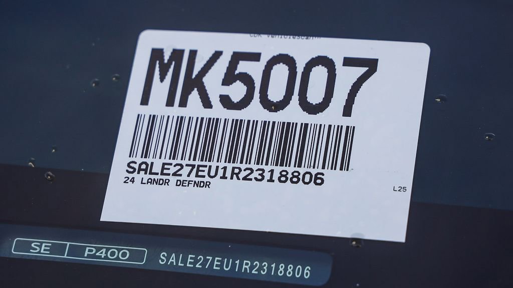 Used 2024 Land Rover Defender 110 X-Dynamic SE image 29