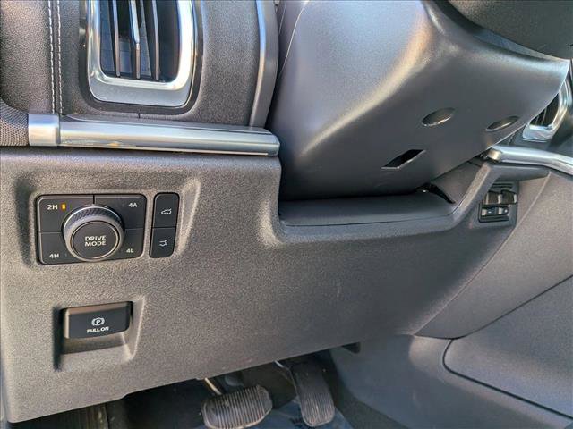 Used 2025 Ford Expedition Platinum AWD/4WD image 16