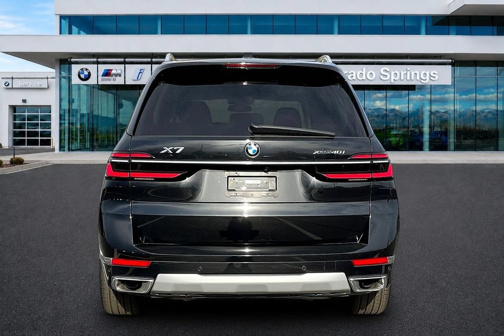 Used 2025 BMW X7 xDrive40i AWD/4WD image 5