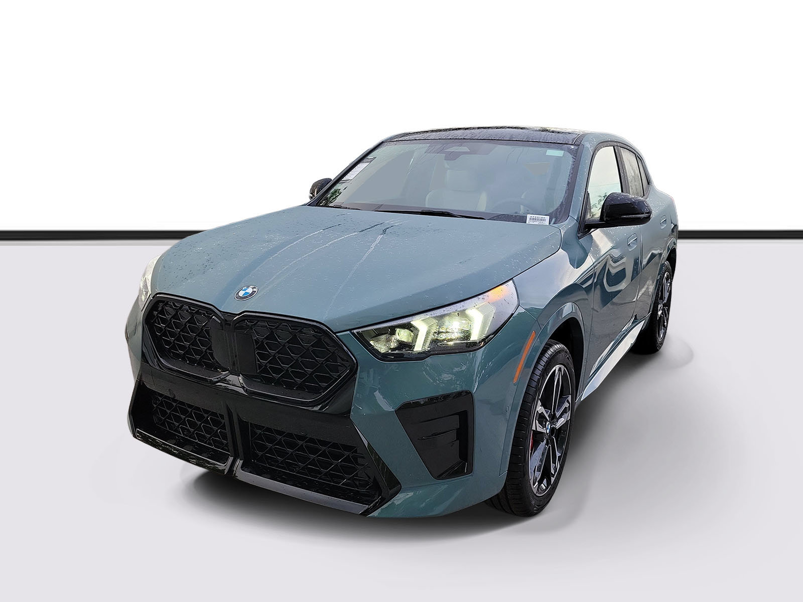 New 2026 BMW X2 xDrive28i w/ M Sport Package AWD/4WD image 2