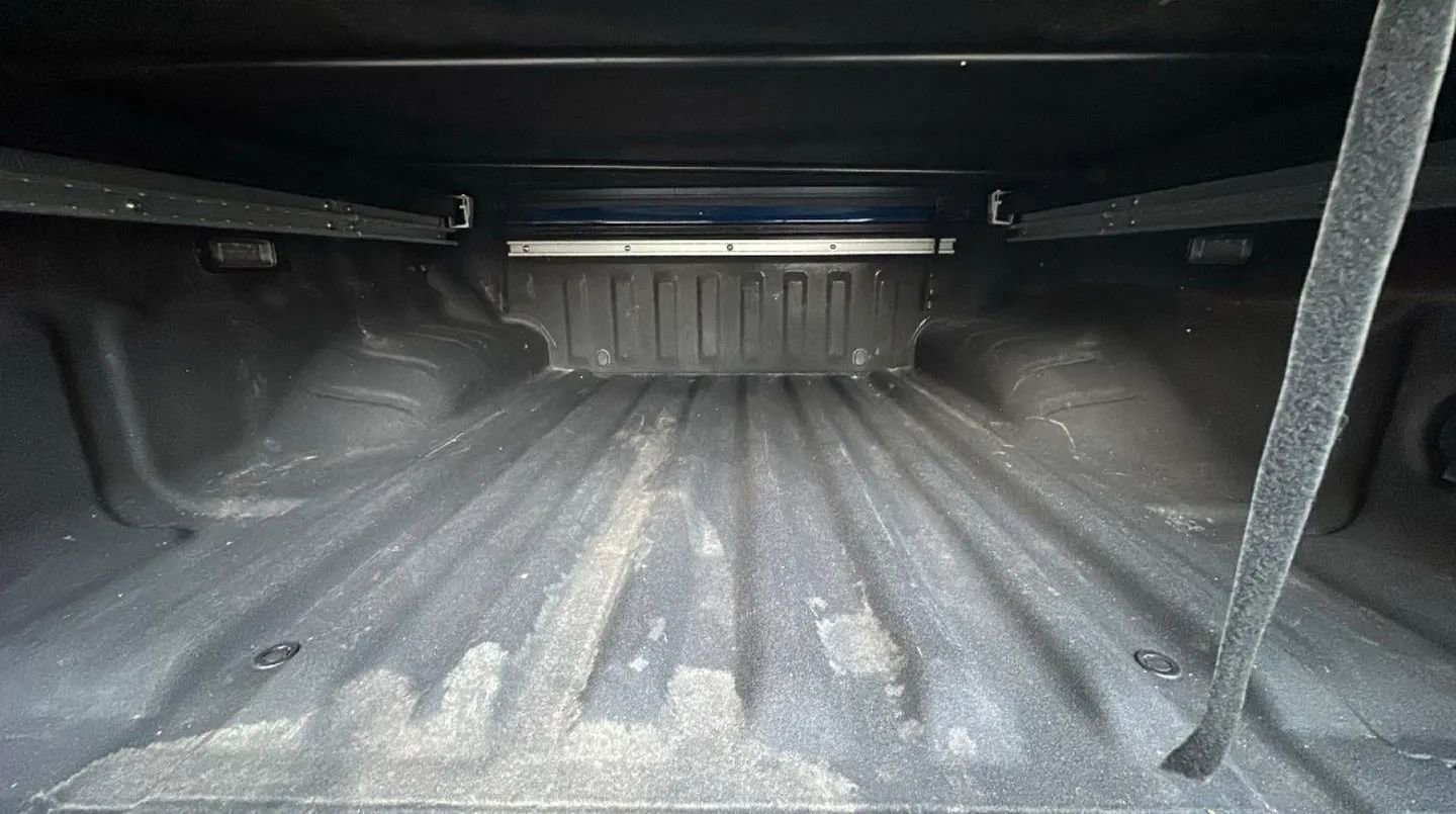 Used 2022 Nissan Frontier SV image 16