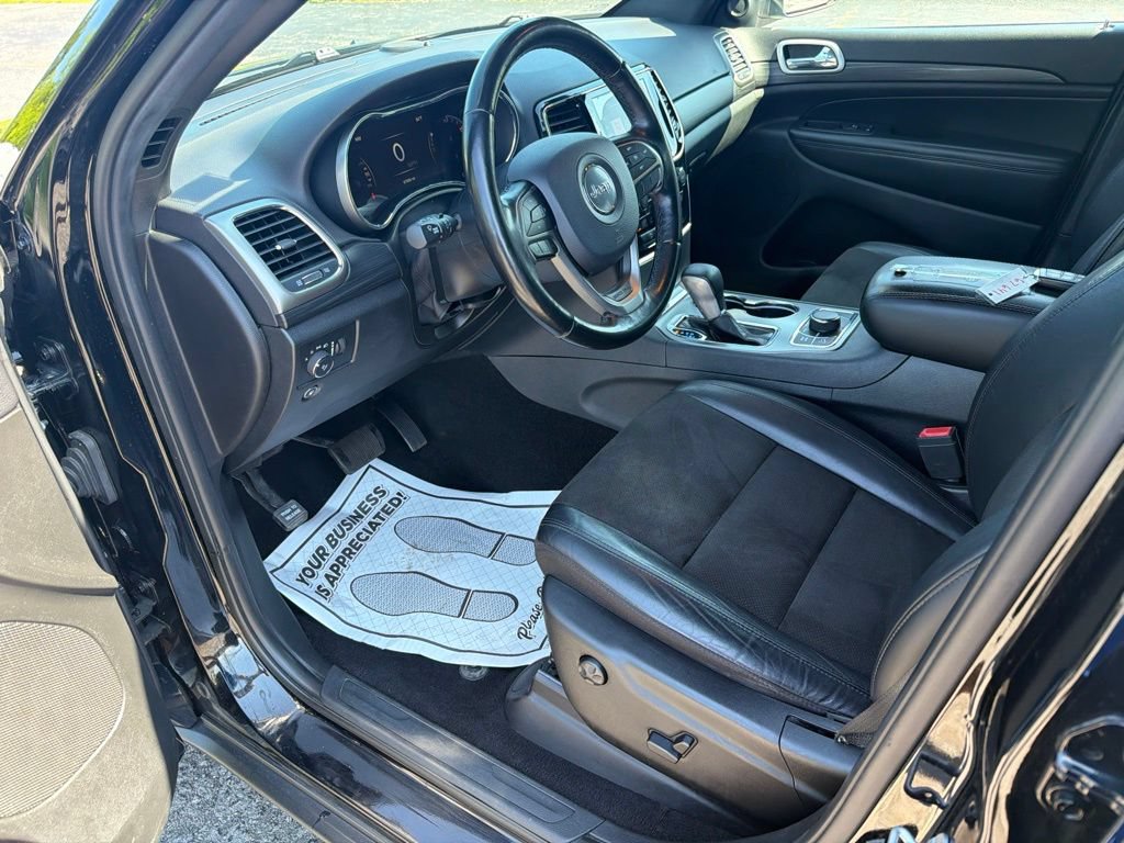Certified 2020 Jeep Grand Cherokee Laredo w/ Quick Order Package 2BN North AWD/4WD image 15