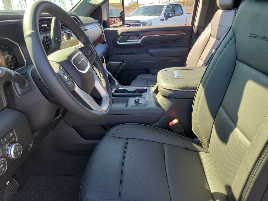 New 2026 GMC Sierra 2500 Denali w/ Max Trailering Package AWD/4WD image 9