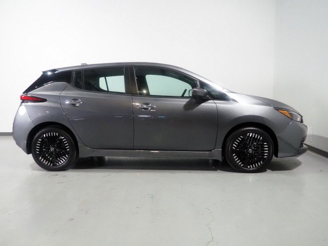 Used 2025 Nissan Leaf SV Plus FWD image 4