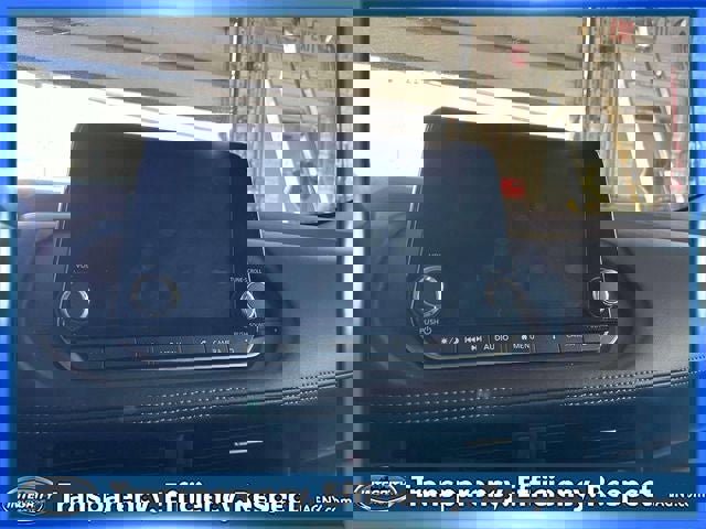 Used 2023 Nissan Rogue SV w/ SV Premium B Package image 26