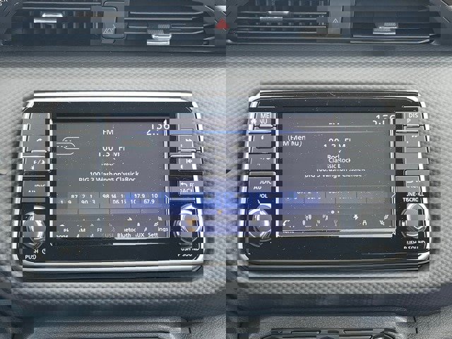 New 2025 Nissan Kicks Play S image 22