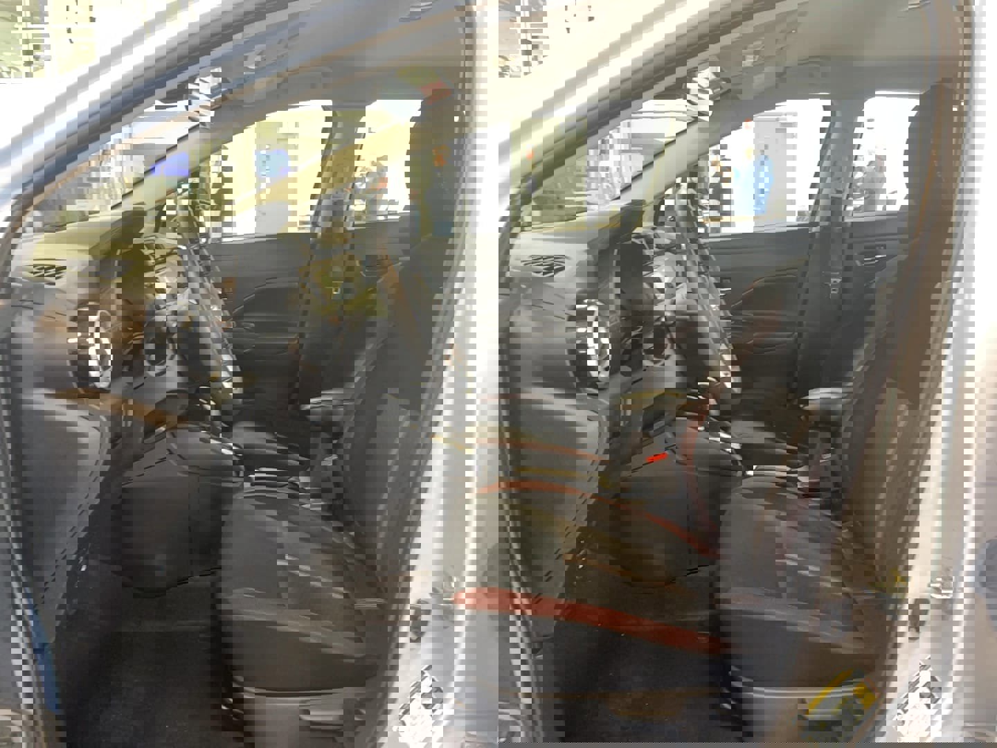 Used 2024 Nissan Versa SR w/ Trunk Package image 6