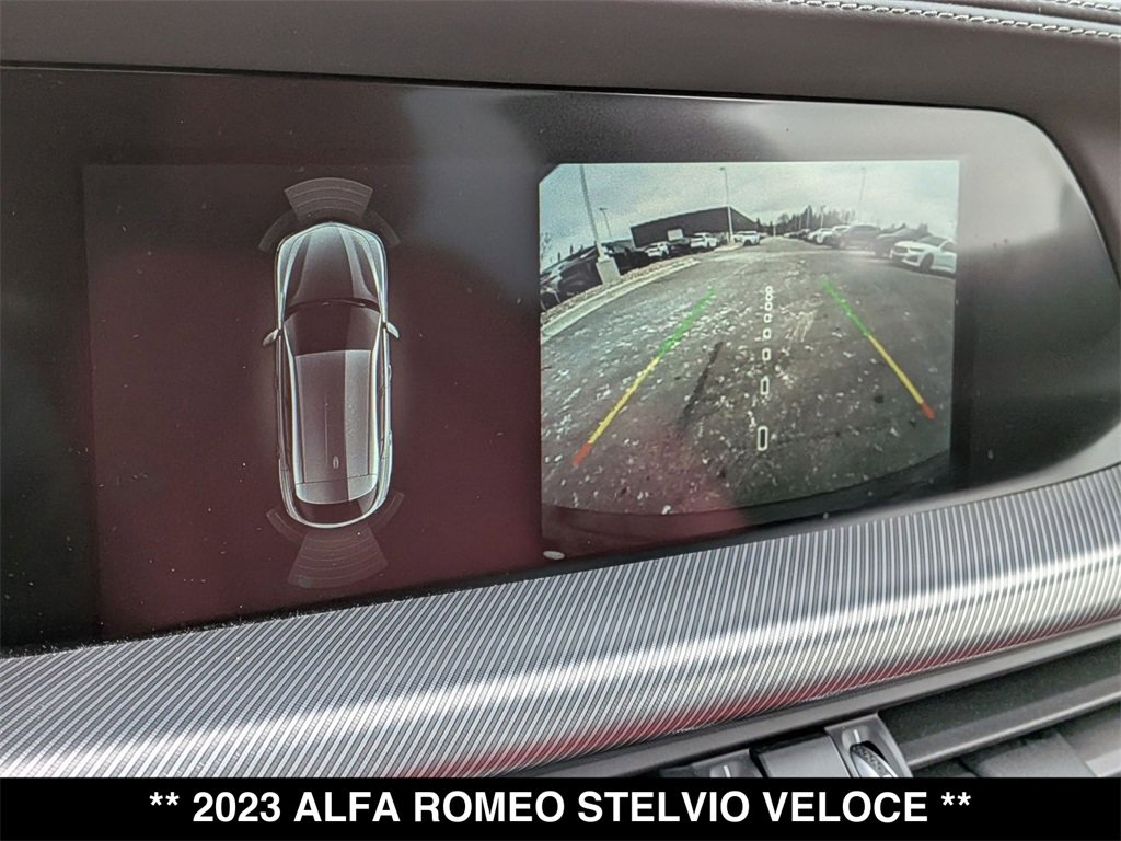 Used 2023 Alfa Romeo Stelvio Veloce image 7