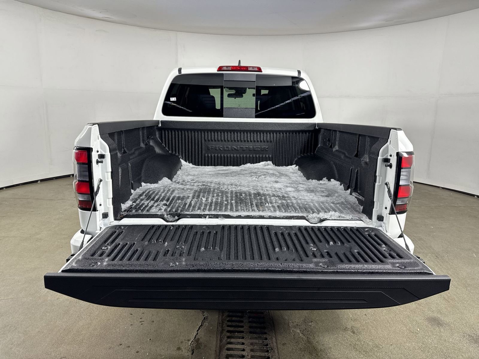 New 2026 Nissan Frontier SV w/ Tow Package image 32