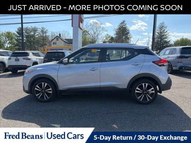 Certified 2019 Nissan Kicks SV FWD image 4