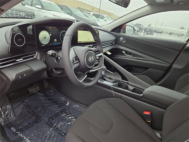New 2025 Hyundai Elantra SEL image 25
