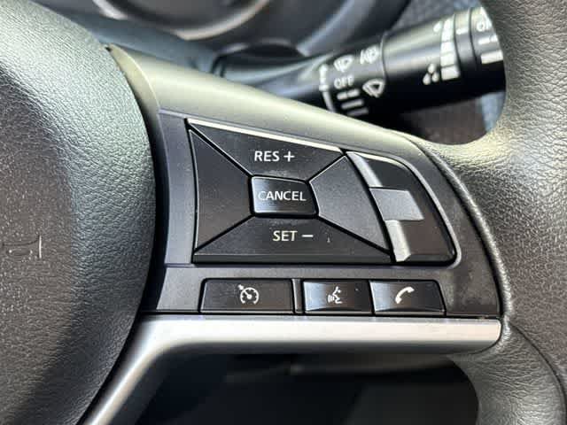 Used 2019 Nissan Kicks SV FWD image 23