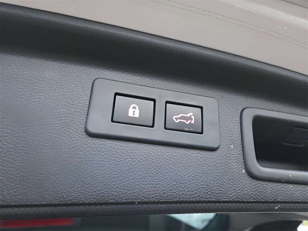 Used 2021 Subaru Forester Limited w/ Popular Package #3 image 17