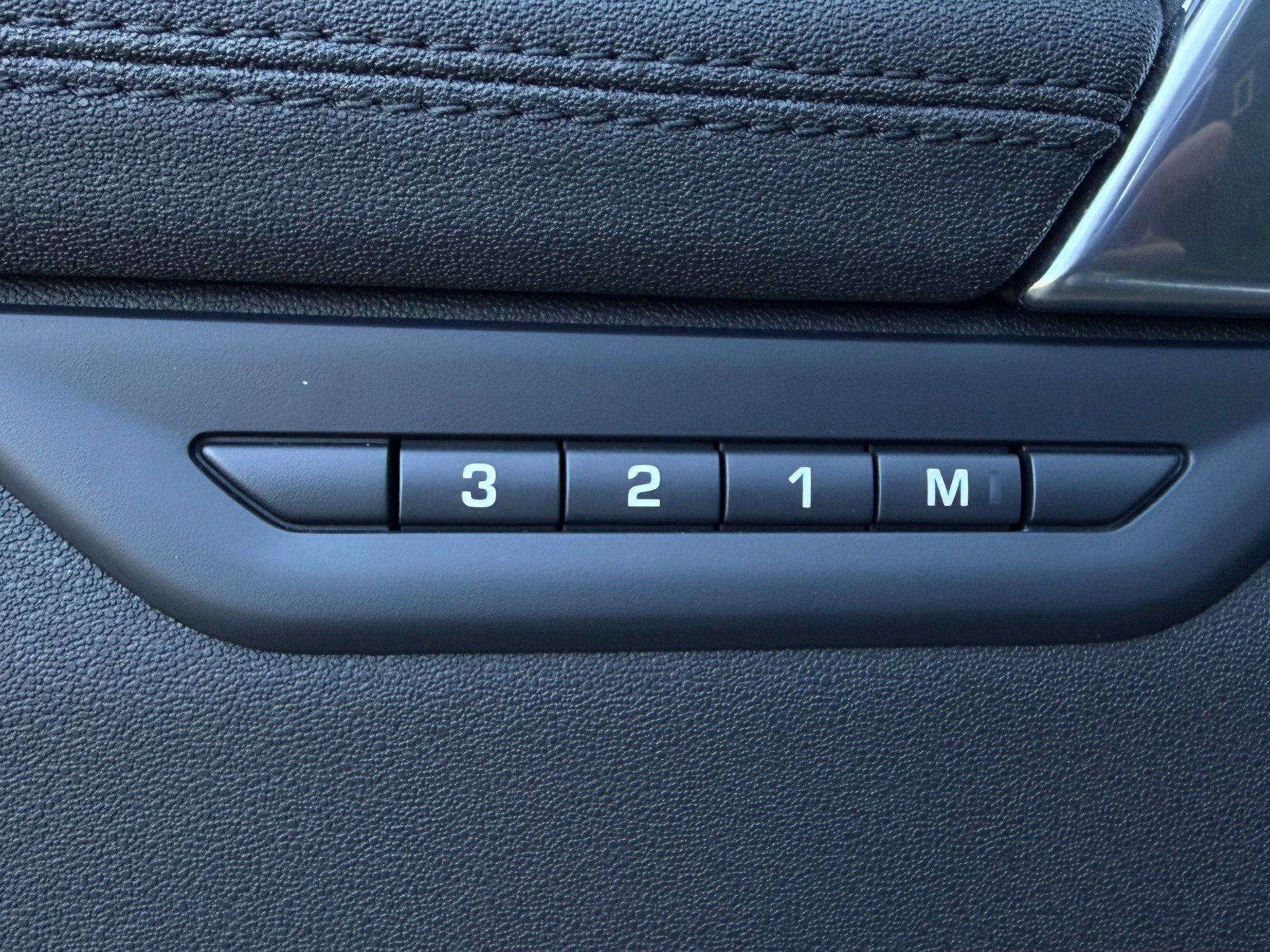 Used 2025 Land Rover Discovery Sport S AWD/4WD image 63