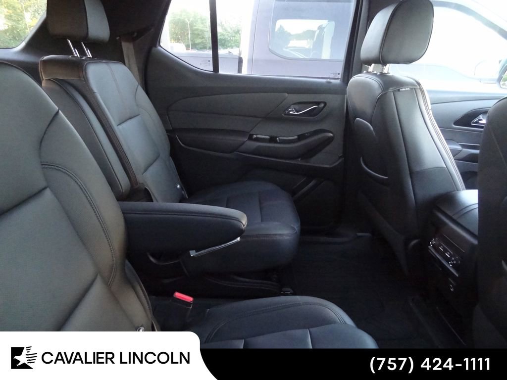 Used 2023 Chevrolet Traverse RS AWD/4WD image 11