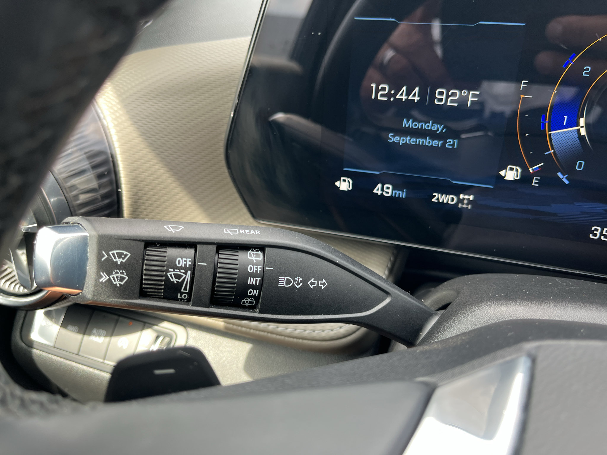 Used 2025 Chevrolet Equinox LT w/ Convenience Package II AWD/4WD image 17