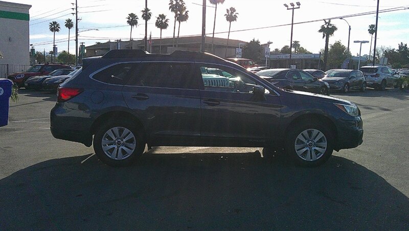 Used 2015 Subaru Outback 2.5i Premium AWD/4WD image 8