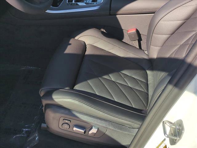 New 2026 BMW X5 sDrive40i image 4