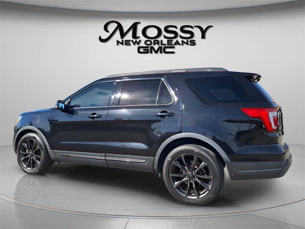 Used 2019 Ford Explorer XLT w/ Equipment Group 202A image 7