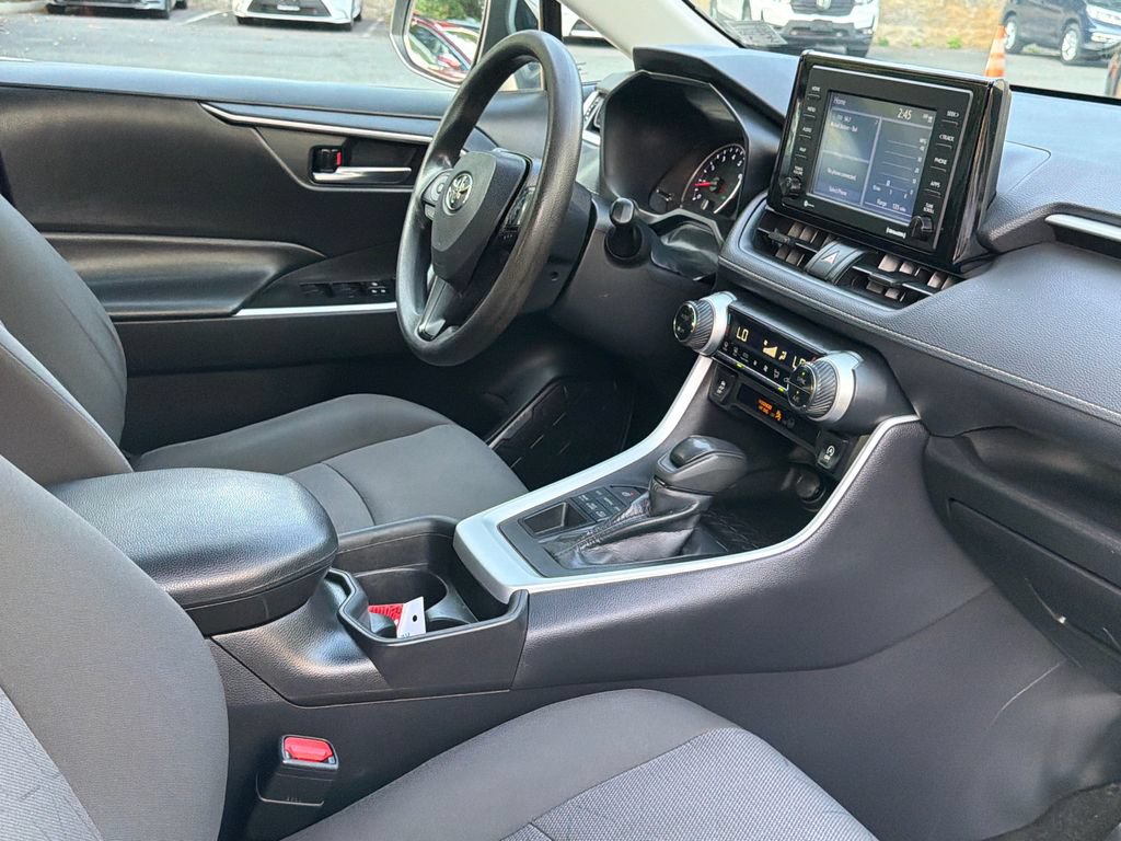 Used 2021 Toyota RAV4 XLE w/ Convenience Package AWD/4WD image 13