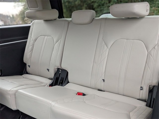 Used 2021 Ford Expedition Platinum image 31