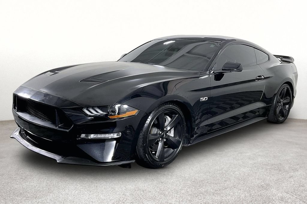 Used 2018 Ford Mustang GT Premium w/ Equipment Group 401A RWD image 14