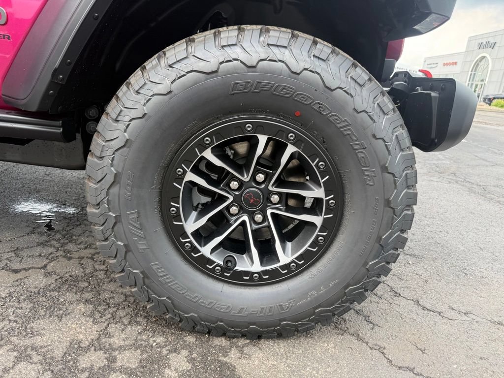 New 2026 Jeep Wrangler Unlimited Rubicon w/ Xtreme 35 Tire Package AWD/4WD image 52