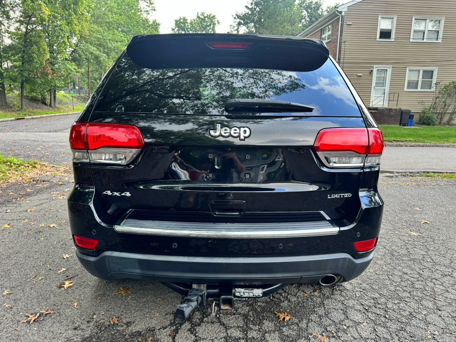 Used 2018 Jeep Grand Cherokee Limited AWD/4WD image 5