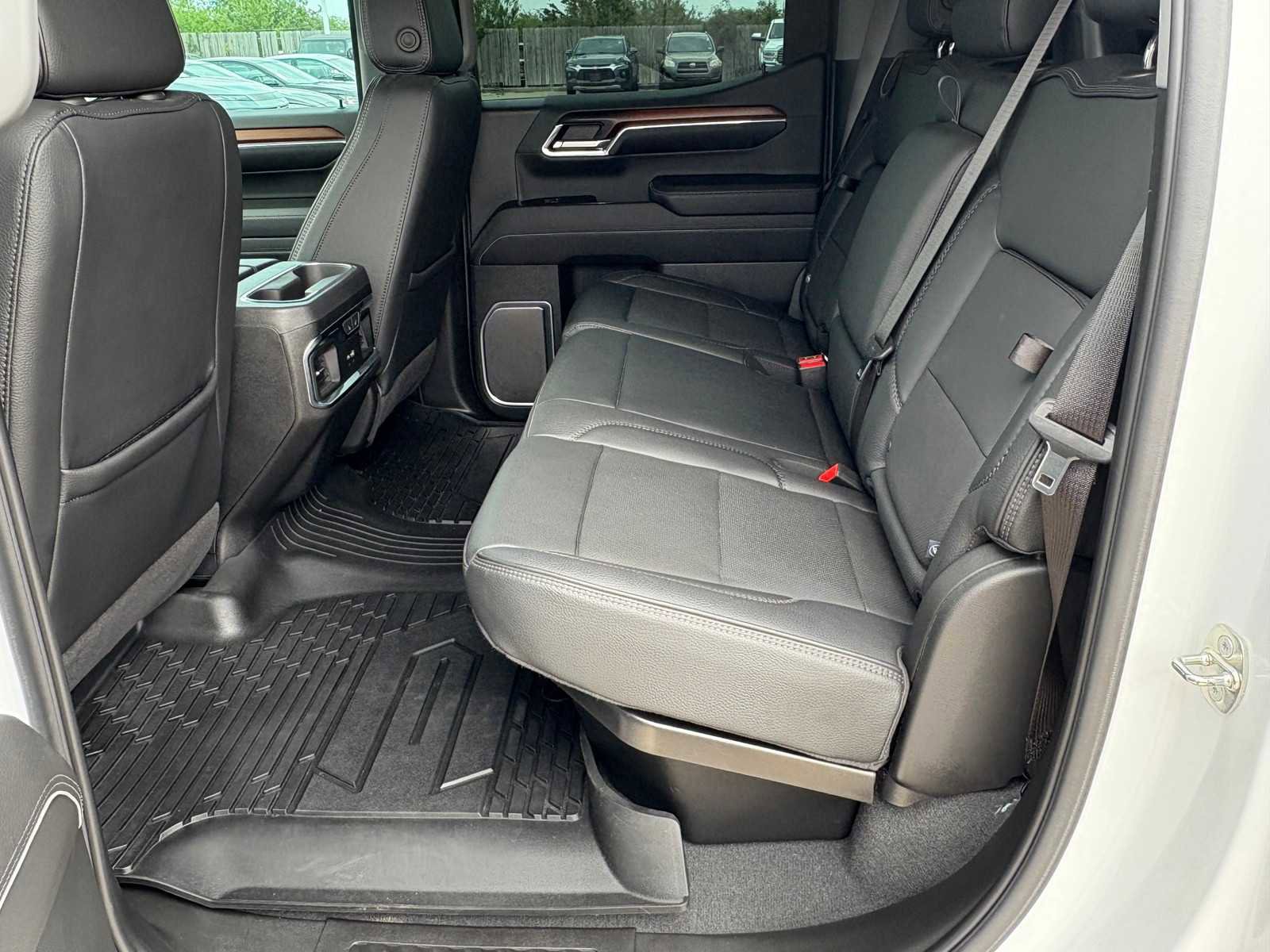 Used 2024 GMC Sierra 1500 Denali image 11