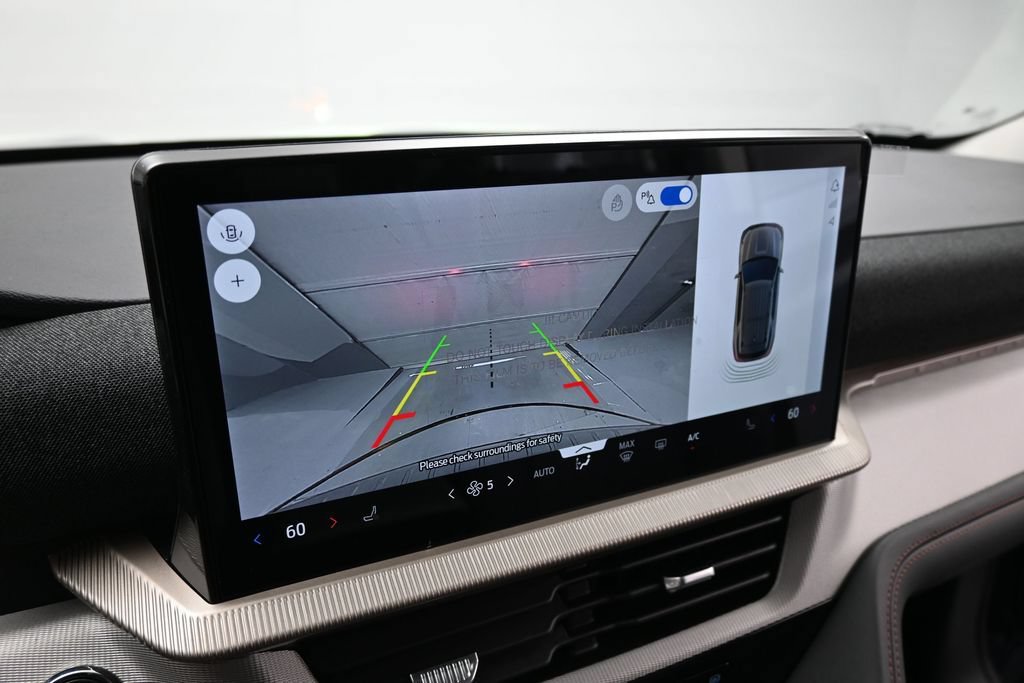 New 2026 Ford Explorer Active RWD image 15