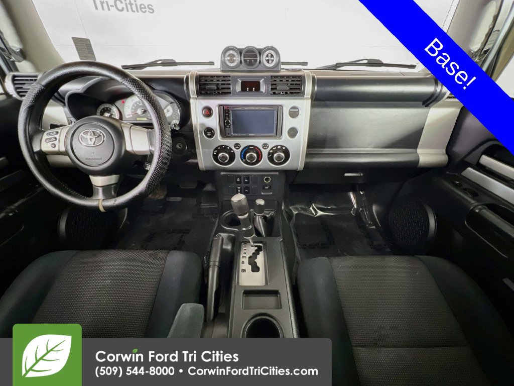 Used 2007 Toyota FJ Cruiser 4WD w/ Upgrade Pkg 1 image 6