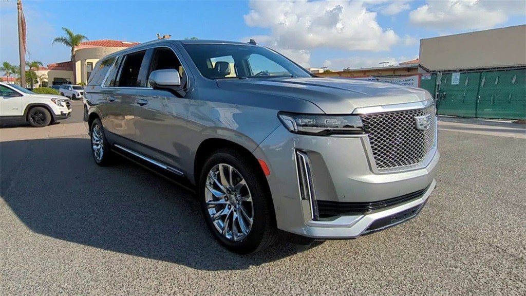 Certified 2023 Cadillac Escalade ESV Premium Luxury Platinum w/ LPO, Radiant Package image 3