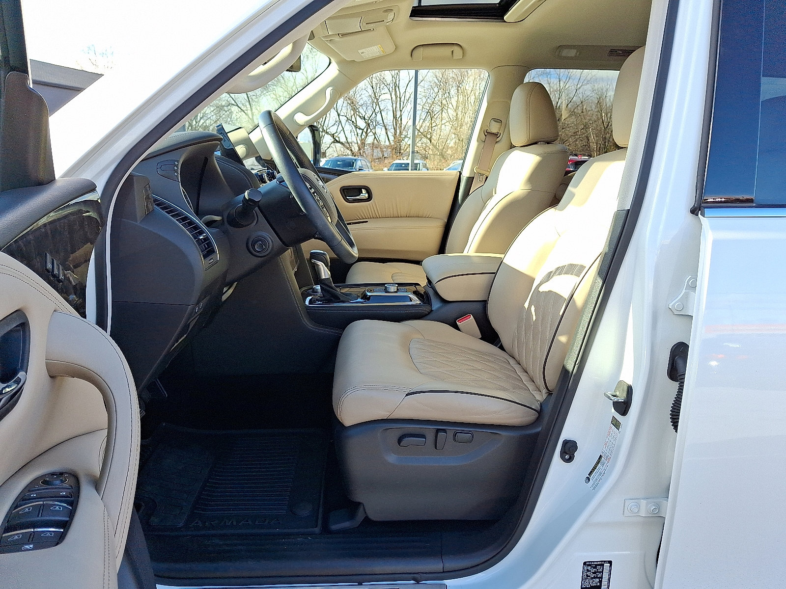 Certified 2024 Nissan Armada Platinum w/ Captain's Chairs Package image 17