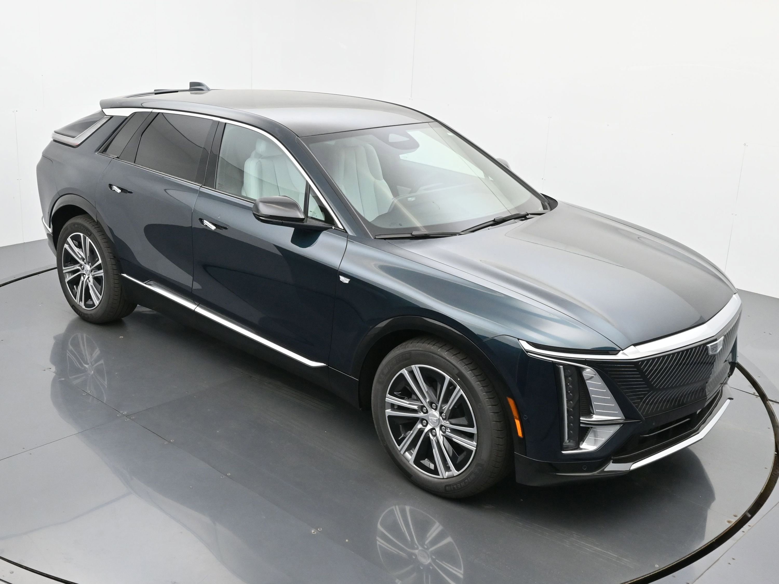 New 2026 Cadillac Lyriq Luxury image 29