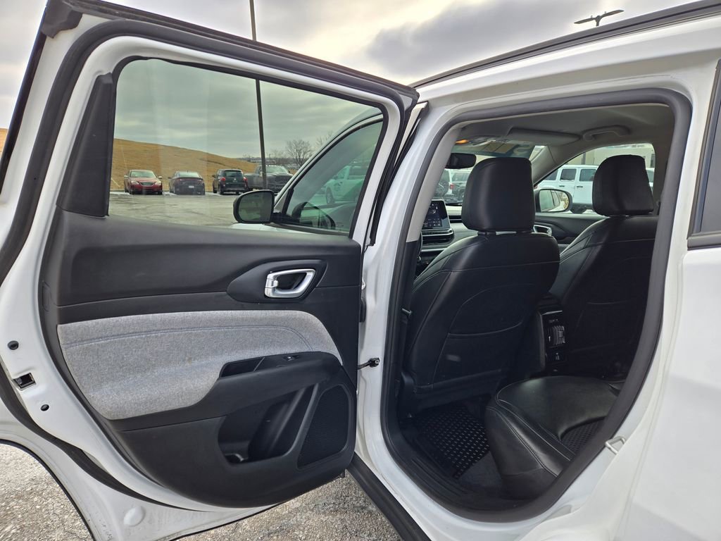 Used 2022 Jeep Compass Latitude w/ Convenience Group image 26