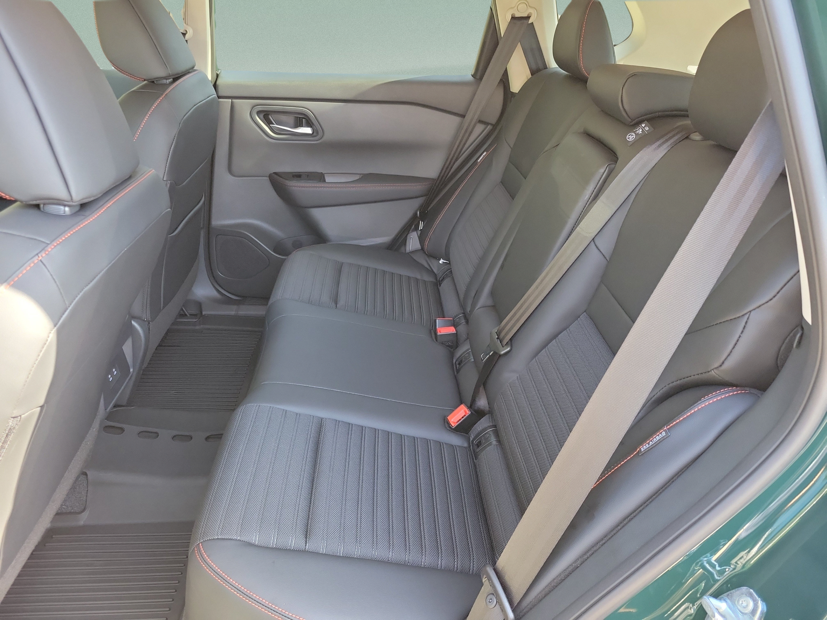 New 2026 Nissan Rogue SV AWD/4WD image 12
