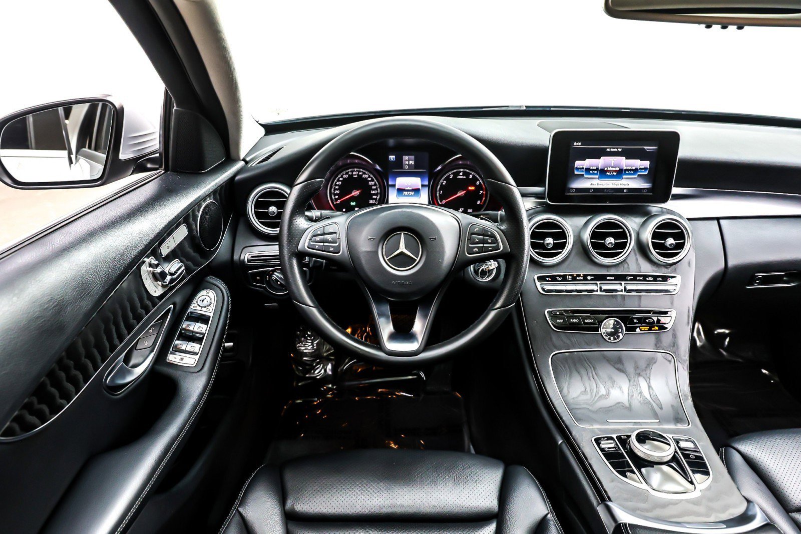 Used 2017 Mercedes-Benz C 300 Sedan image 5