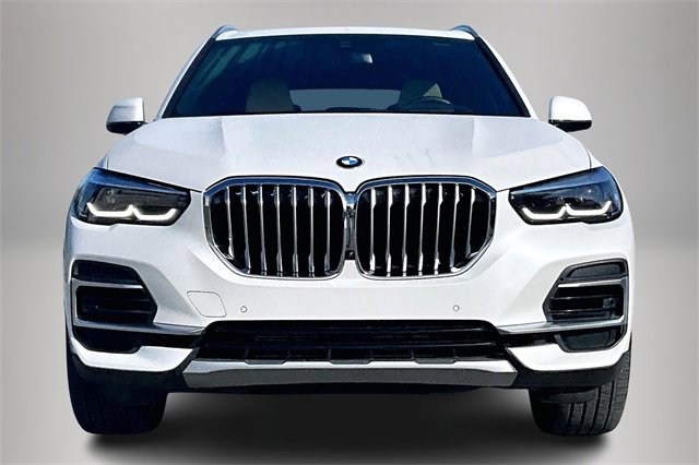 Used 2022 BMW X5 sDrive40i w/ Premium Package image 3