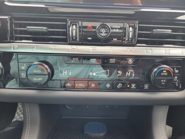 New 2026 Nissan Pathfinder Platinum AWD/4WD image 26