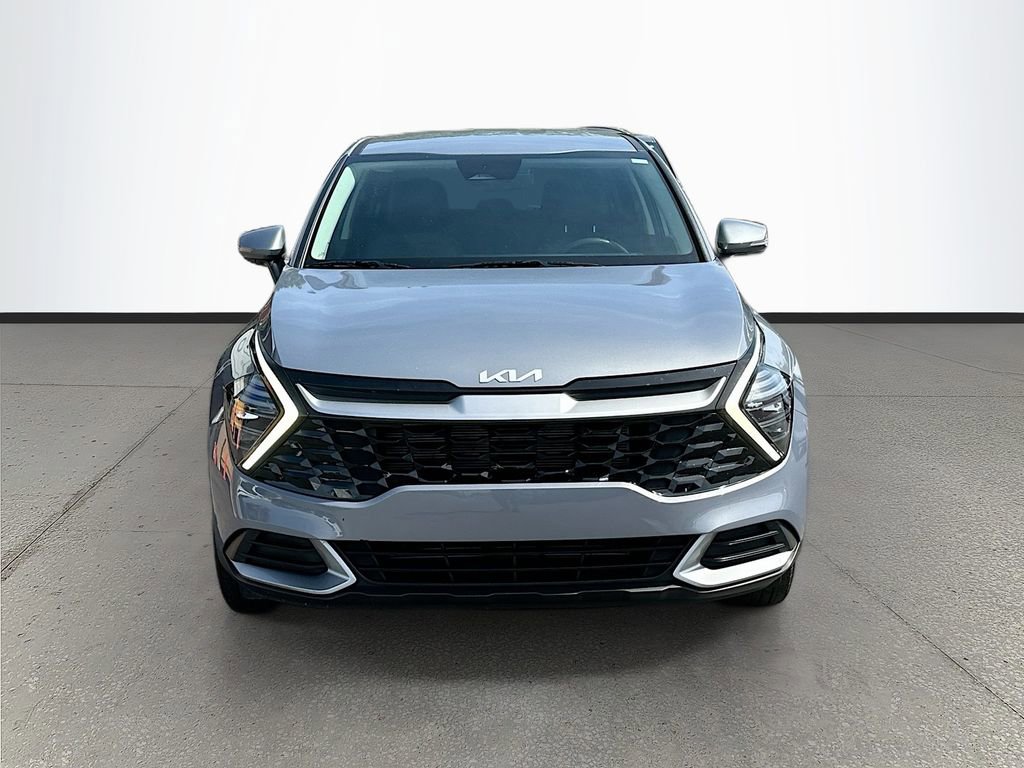 Used 2024 Kia Sportage EX image 2