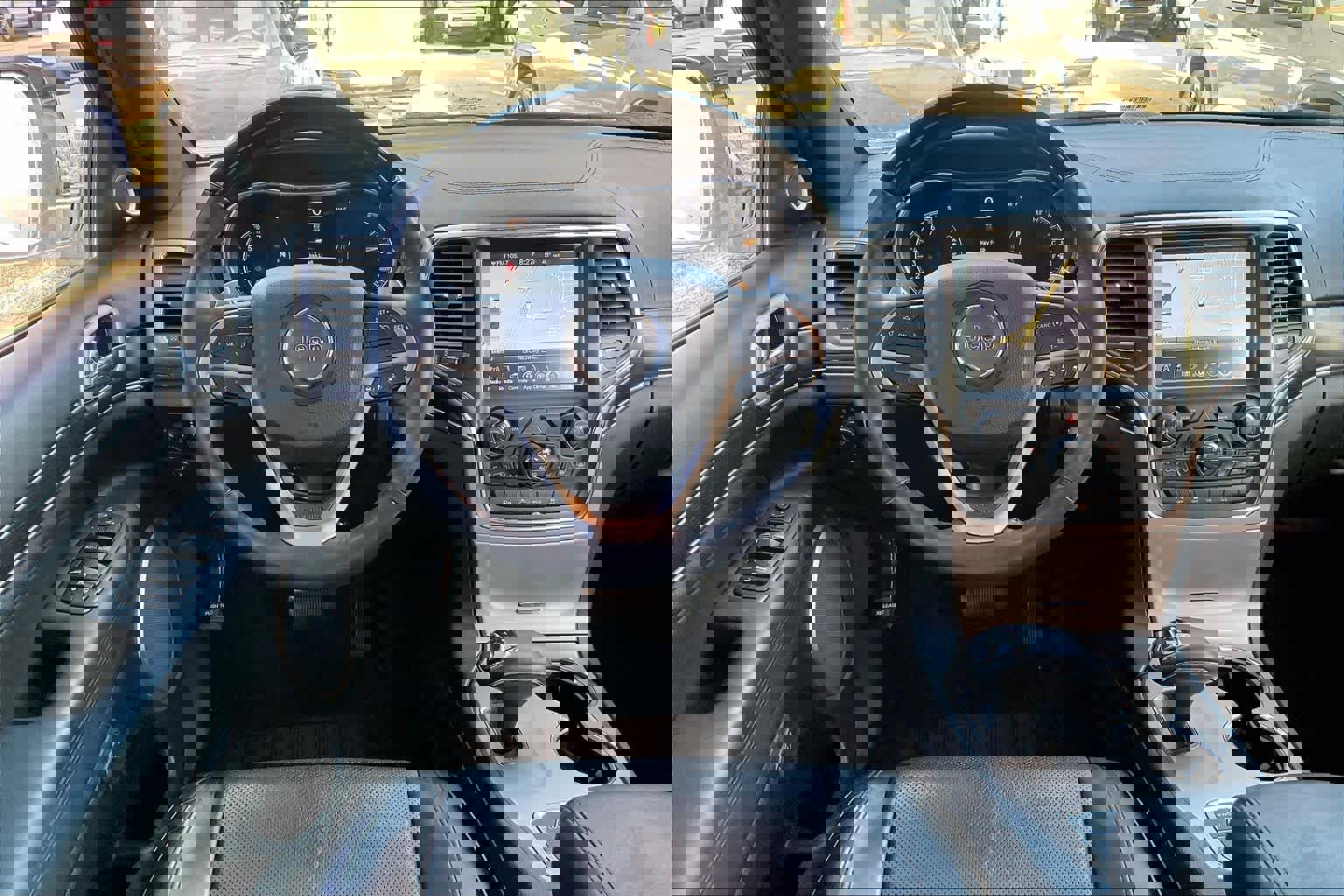 Used 2014 Jeep Grand Cherokee Summit image 6