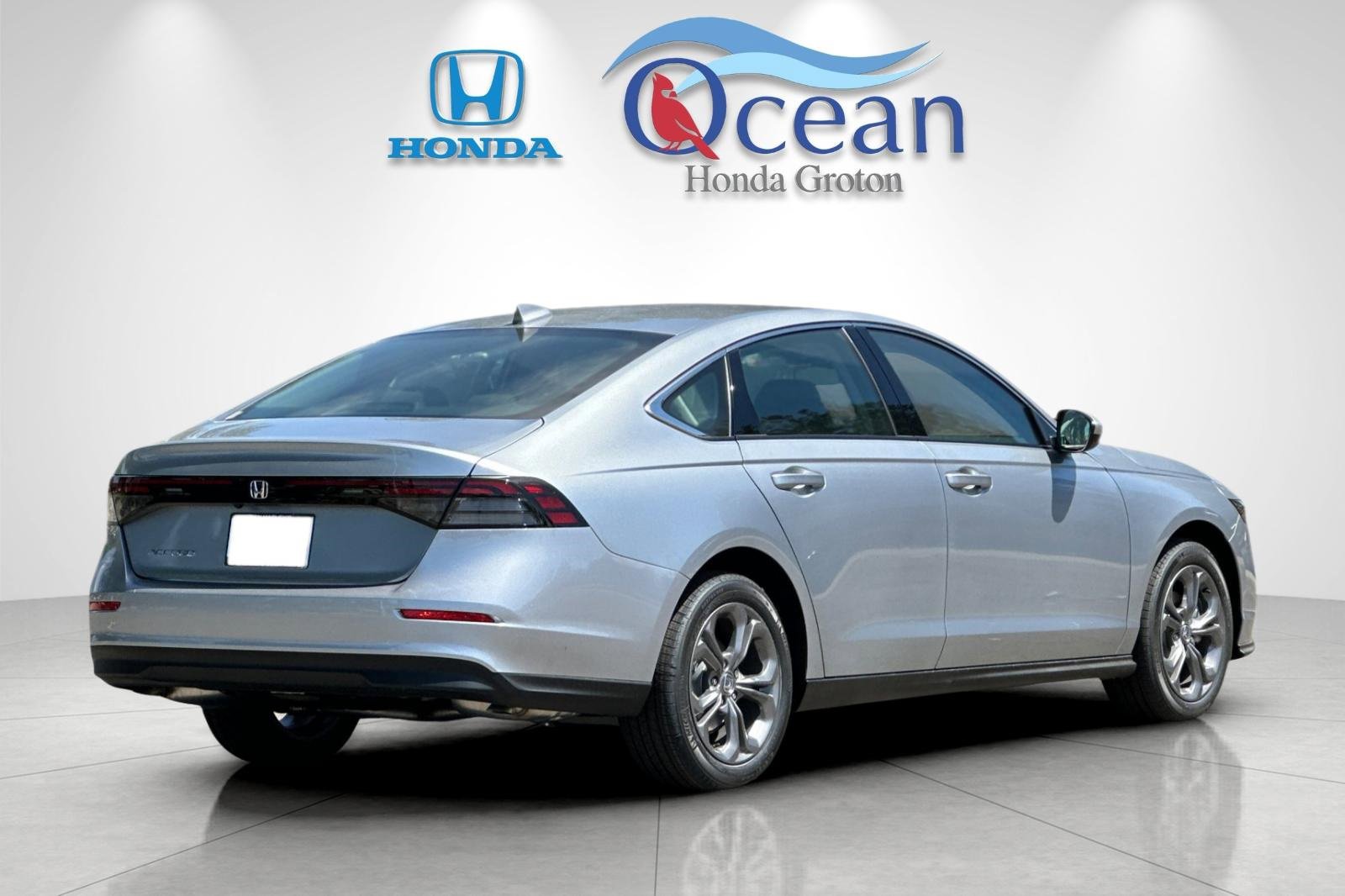 Used 2024 Honda Accord EX image 5