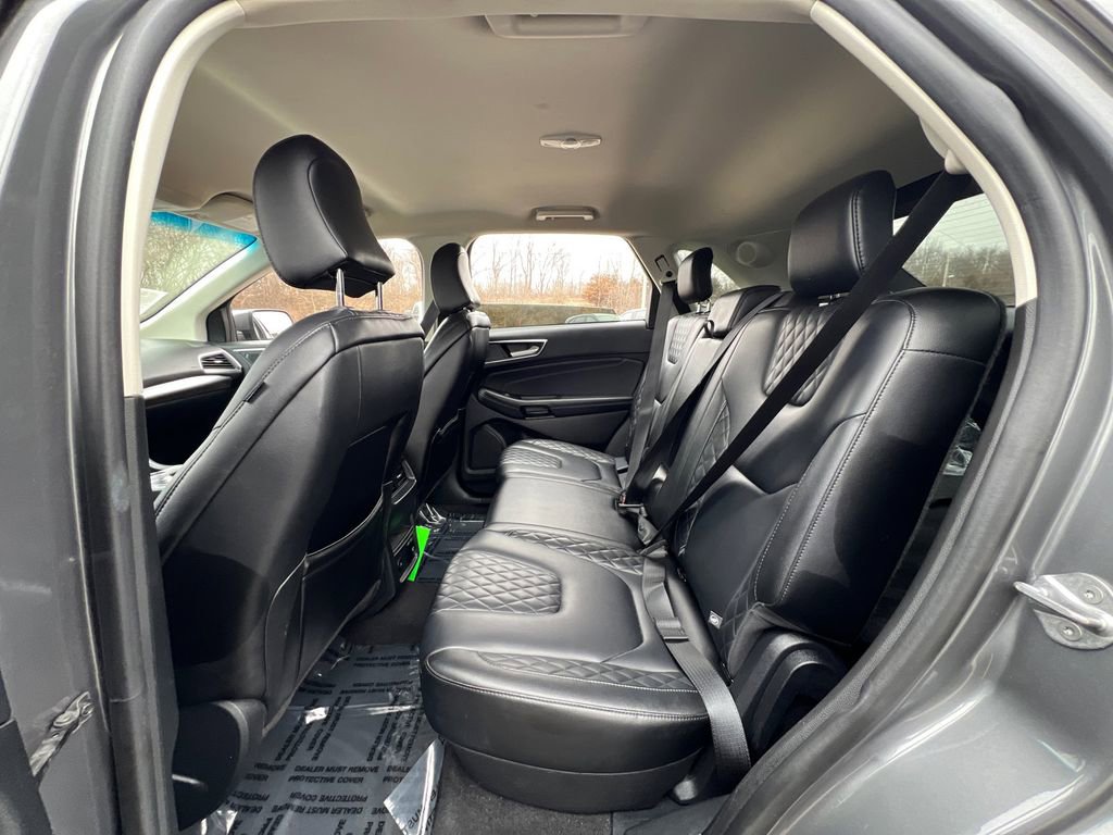 Used 2024 Ford Edge Titanium image 32