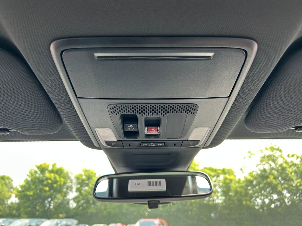 Used 2026 Honda CR-V Sport image 14