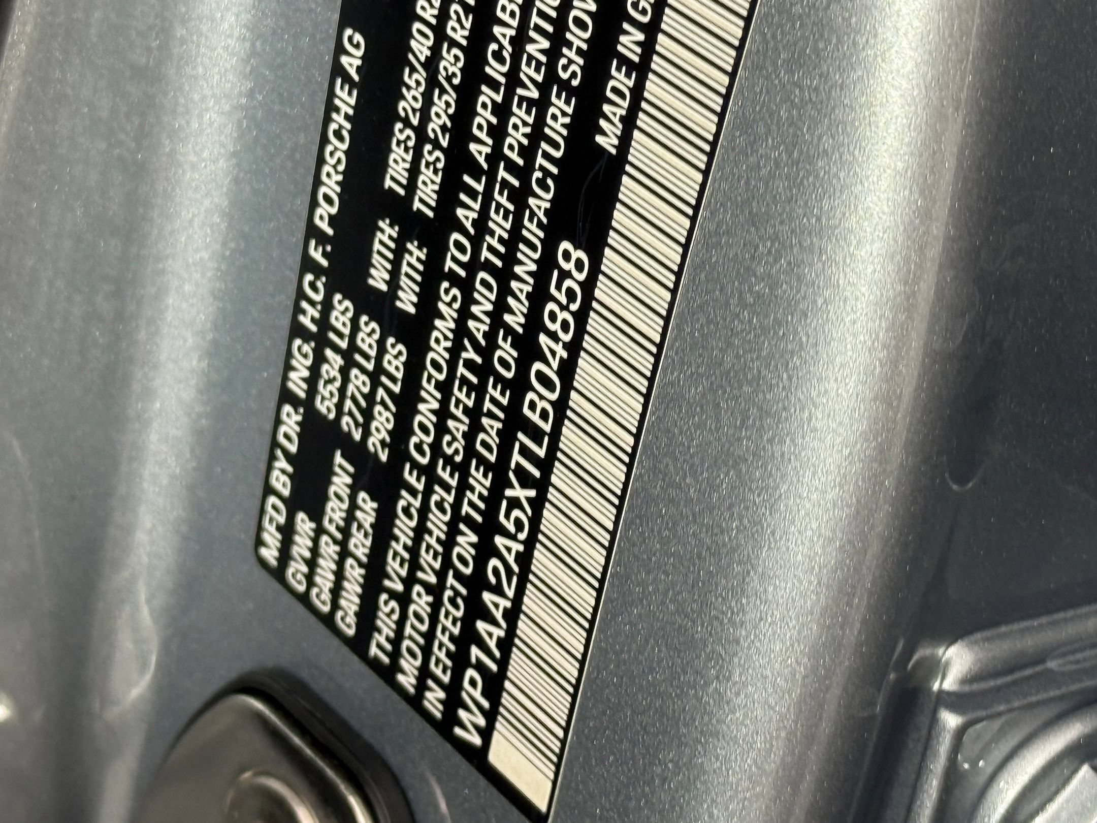 Certified 2026 Porsche Macan AWD/4WD image 25